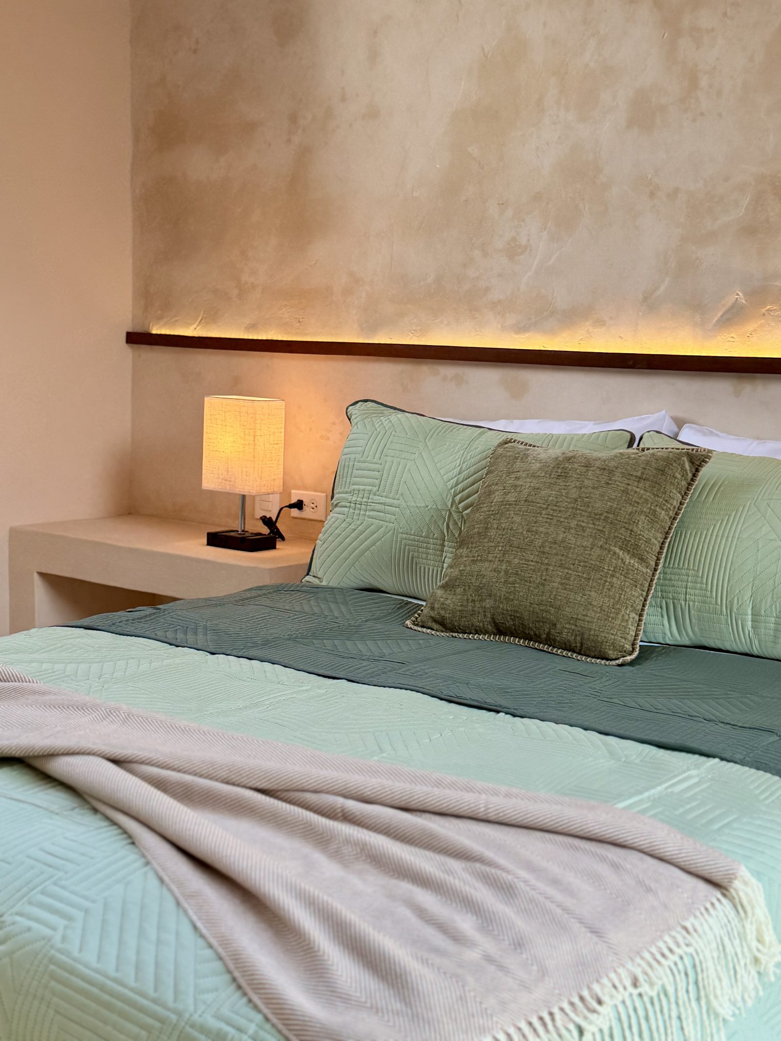 Bedroom with queen bed