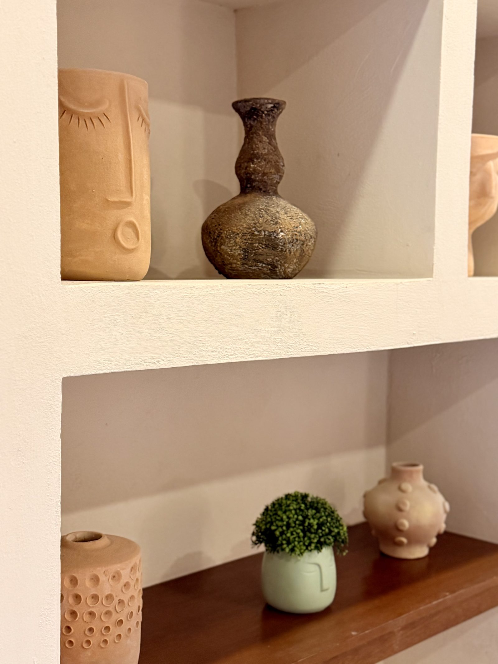 Decorative wall niches